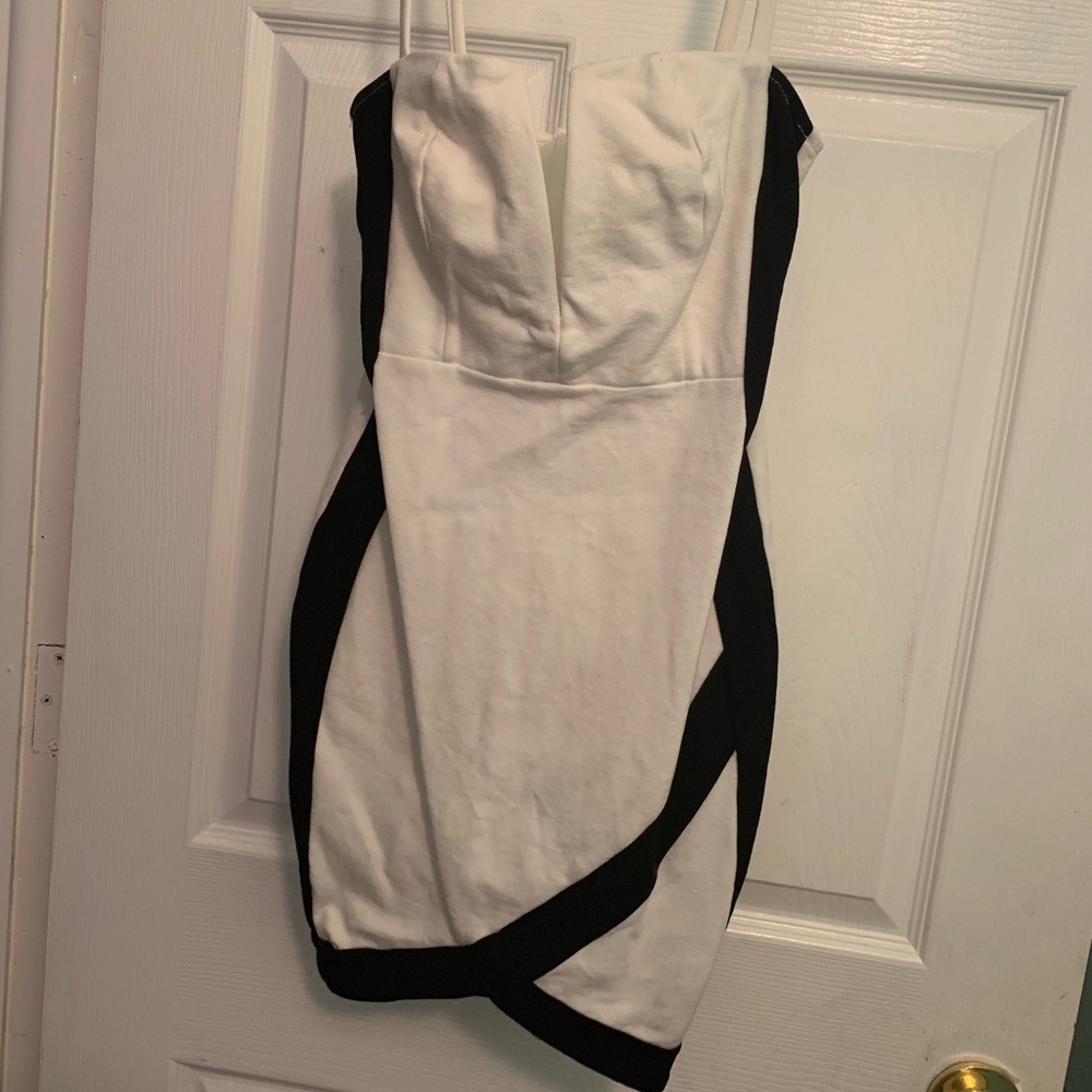 Super sexy White/Black Mini Dress